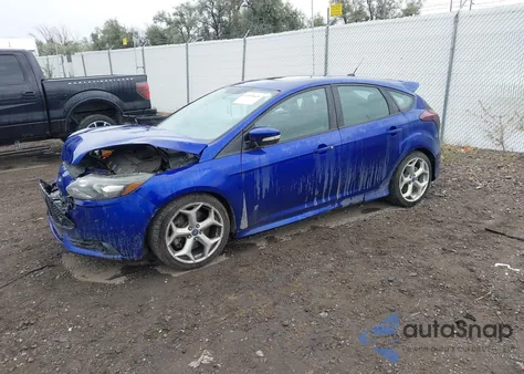 2014 Ford Focus St from USA, damaged, VIN 1FADP3L98EL110329